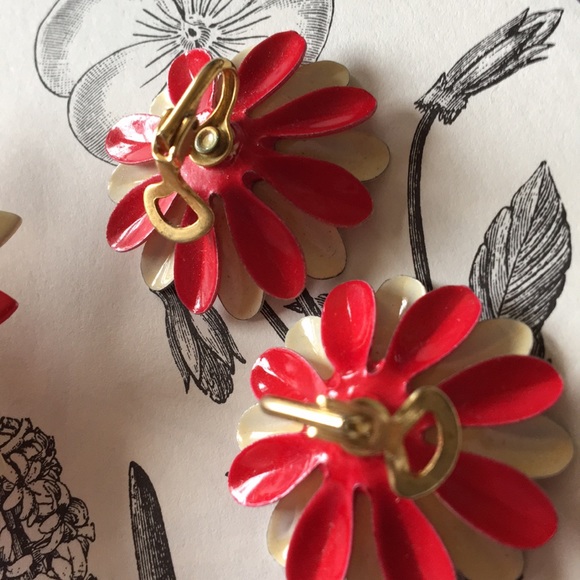 1960's vintage daisy pin & earrings red & white - Picture 5 of 7